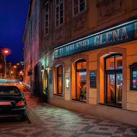 Apartament Bright & Spacious At Mala Strana, Charles Bridge 3 Min Of Walk Praga Zewnętrze zdjęcie