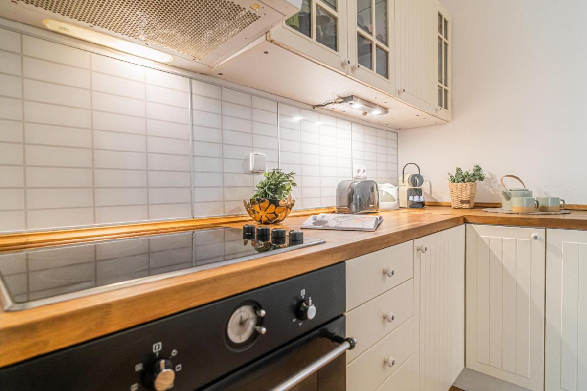Apartament Bright & Spacious At Mala Strana, Charles Bridge 3 Min Of Walk Praga Zewnętrze zdjęcie